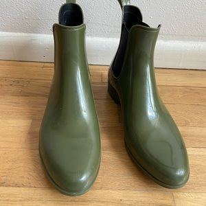 JCrew chelsea rain boot - green
